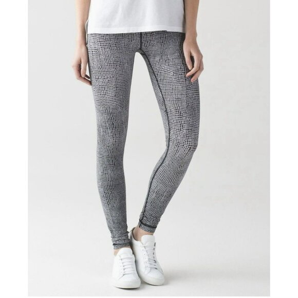 Lululemon Wunder Under Pant III Fall Net White Black Sz 6 EUC - Picture 1 of 7